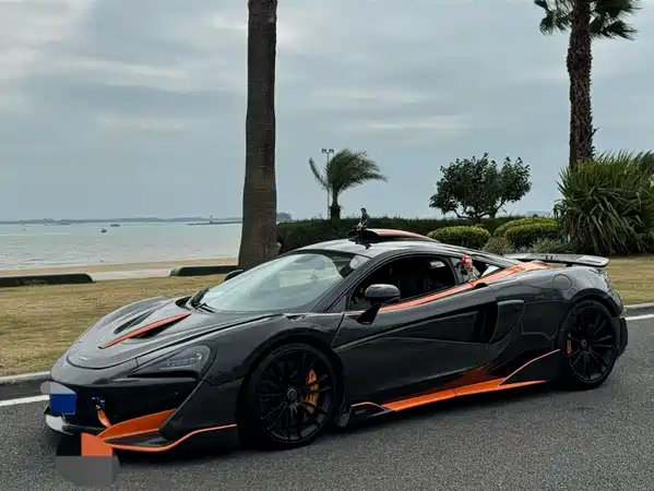 McLaren 570 2015