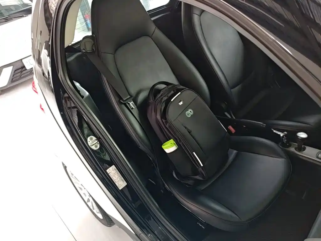 smart fortwo 2015 — фото 25