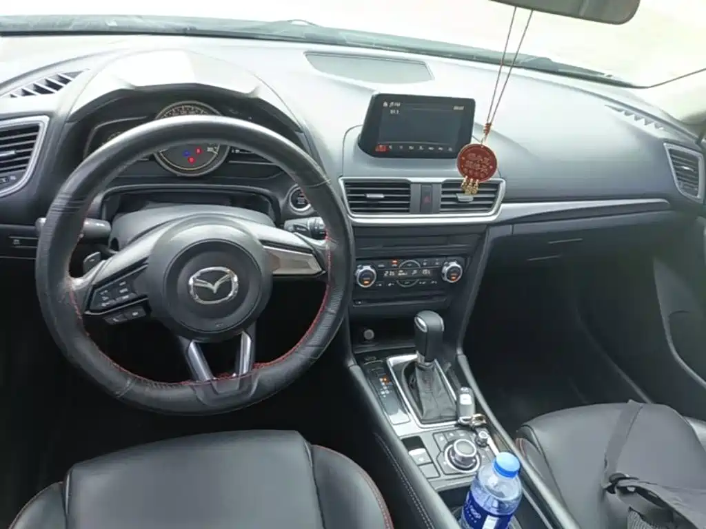 Mazda 3 Angkesela 2018 — фото 10