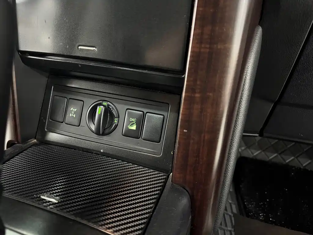 Toyota Prado 2017 — фото 17