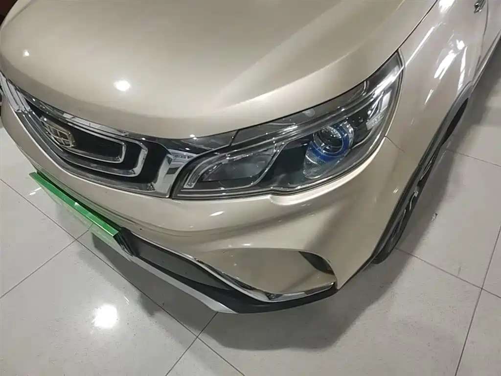 Geely Vision X3 2017 — фото 24