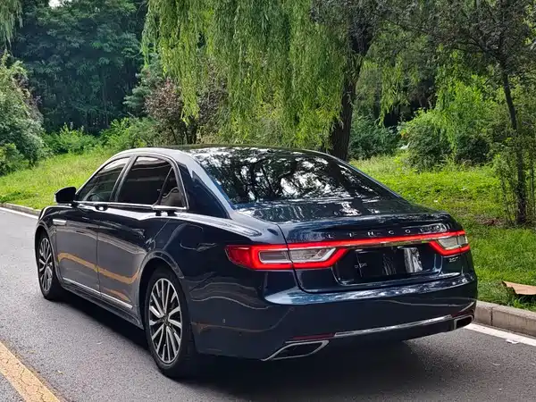 Lincoln Continental 2017
