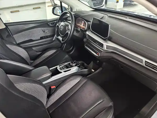BAIC EX3 2019