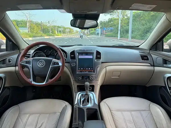 Buick Regal 2012