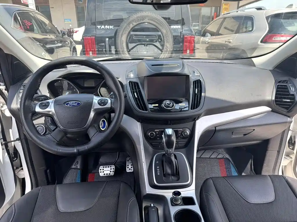 Ford Kuga 2016 — фото 5