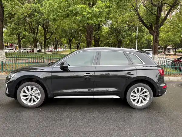 Audi Q5L 2023