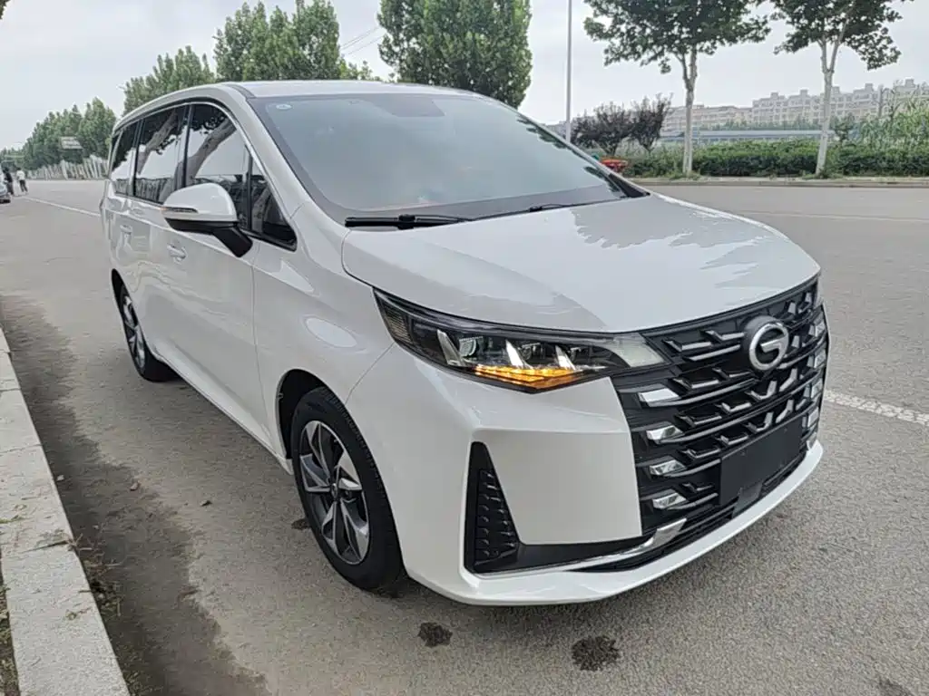 GAC Trumpchi M6 2023 — фото 4