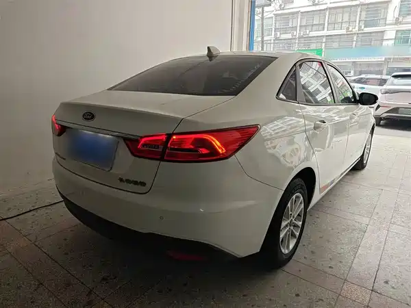 Ford Escort 2019