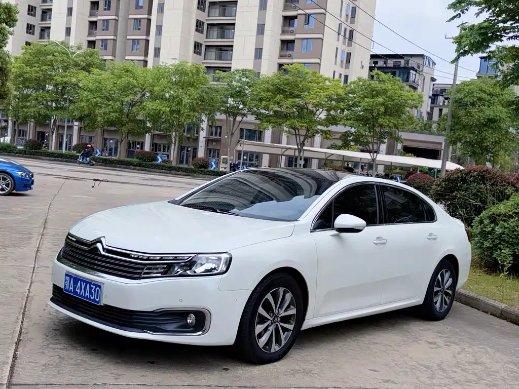 Citroën C6 2018 — фото 1