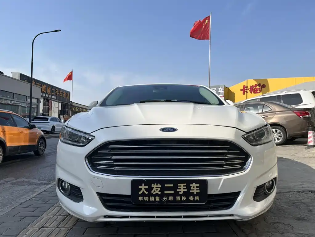 Ford Mondeo 2015 — фото 3