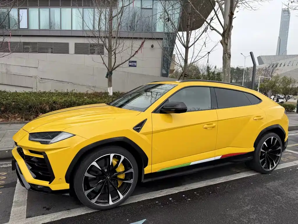 Lamborghini Urus 2019 — фото 2