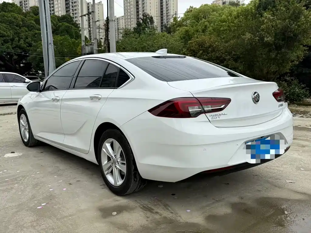 Buick Regal 2019 — фото 11