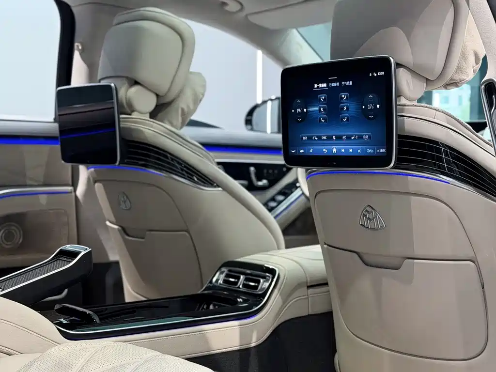 Mercedes-Benz S-Class 2025