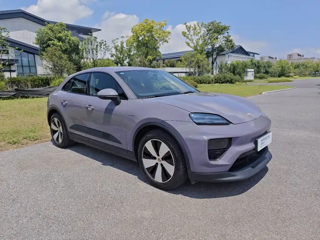 Porsche Macan New Energy 2025 — фото 6