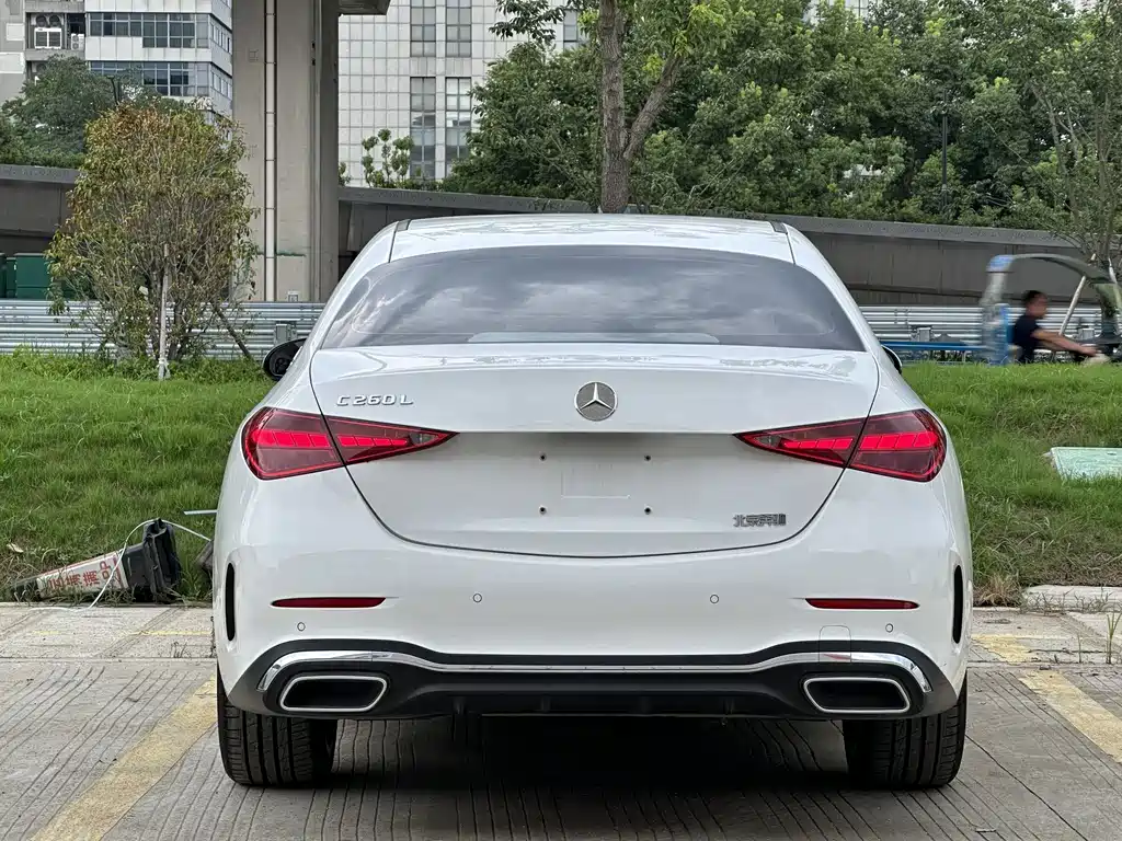 Mercedes-Benz C-Class 2023