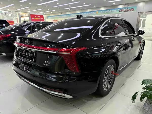 Hongqi H5 2026