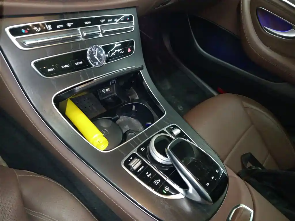 Mercedes-Benz E-Class 2018 — фото 14