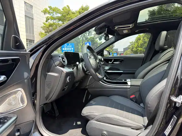 Mercedes-Benz C-Class 2023