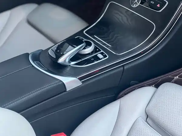 Mercedes-Benz C-Class 2016