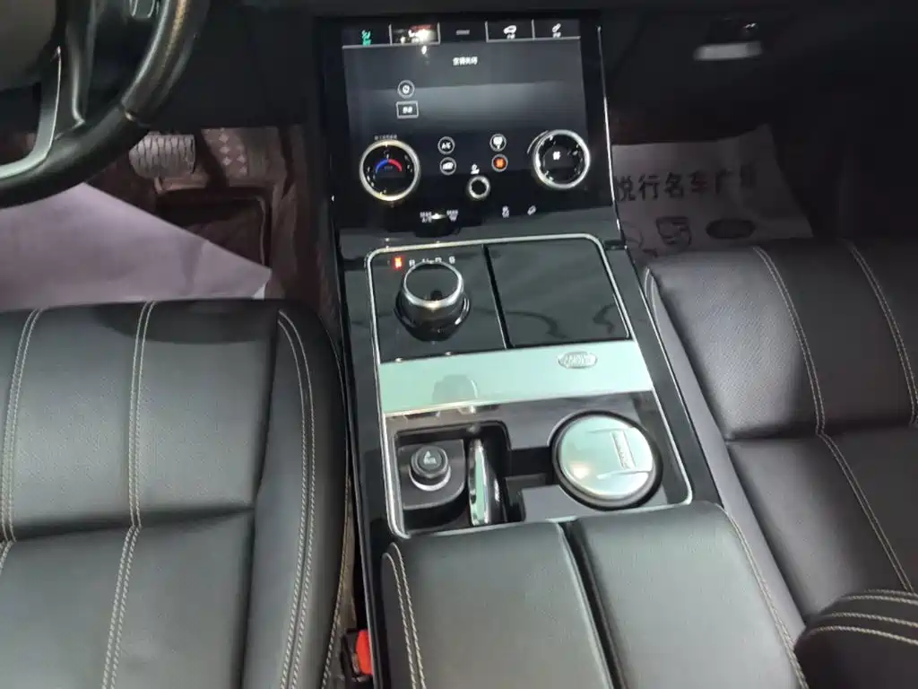 Land Rover Range Rover Velar 2018 — фото 14