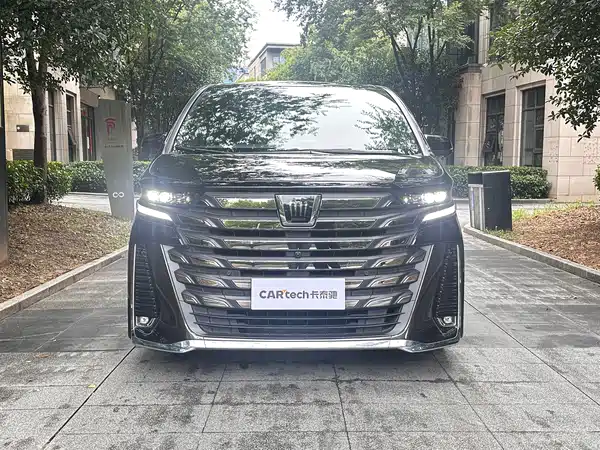 Toyota Vellfire 2023