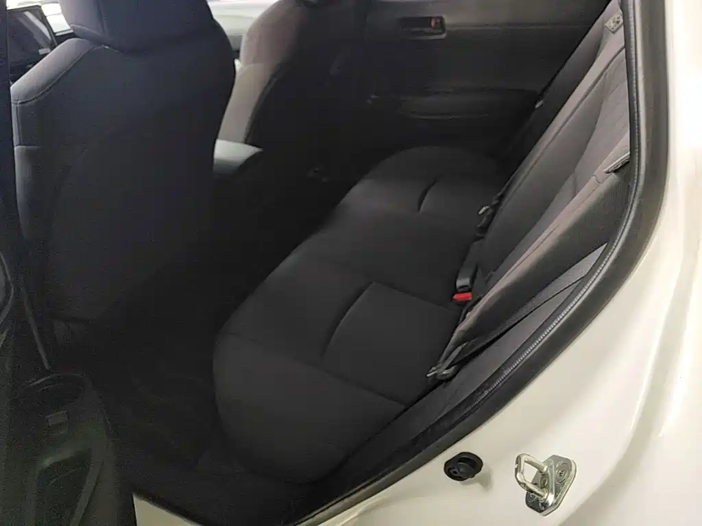 Toyota Corolla Cross 2022 — фото 17