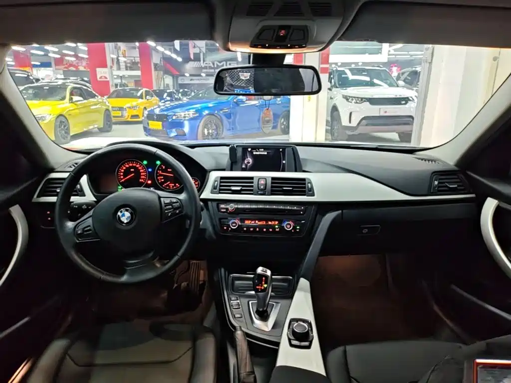 BMW 3 Series 2015 — фото 10