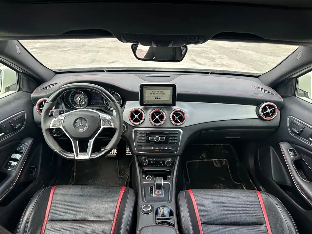 Mercedes-Benz GLA AMG 2015 — фото 5