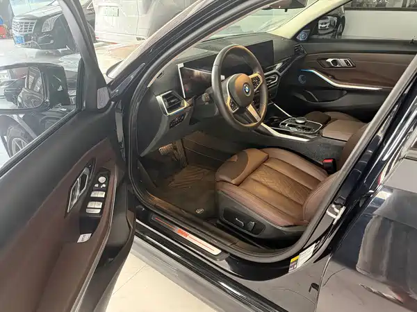 BMW i3 2024