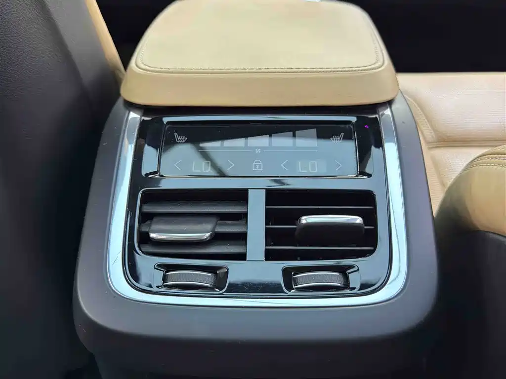 Volvo V90 2019 — фото 12