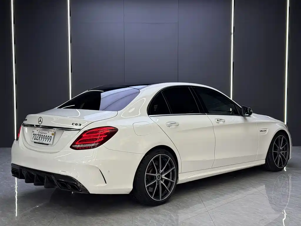 Mercedes-Benz C-Class AMG 2016 — фото 9