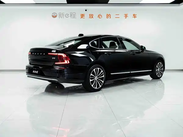 Volvo S90 2024
