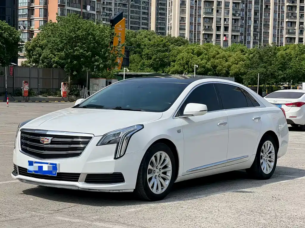 Cadillac XTS 2019 — фото 1