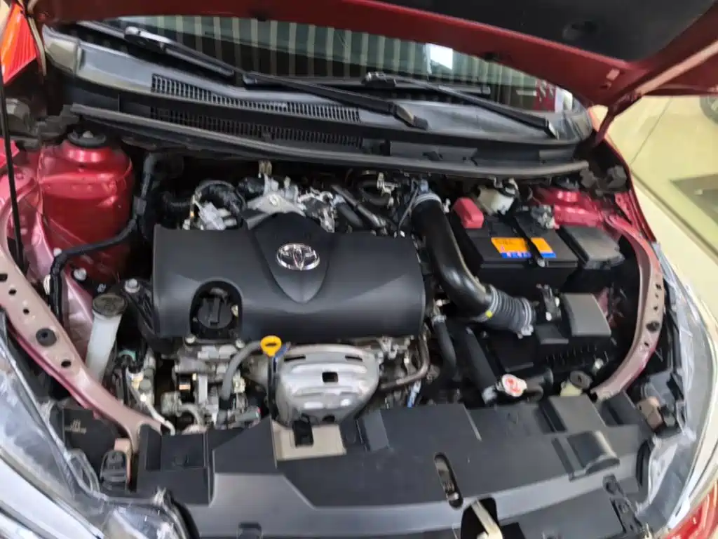 Toyota Yaris L 2023 — фото 20