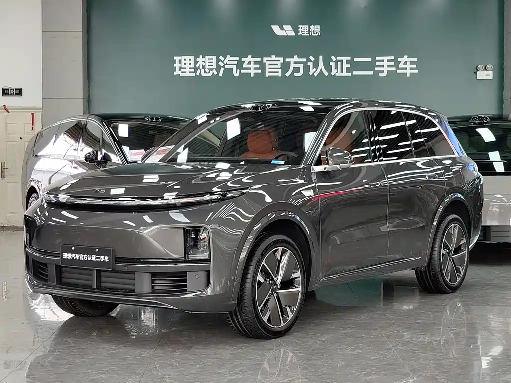 Li Auto Li L8 2025