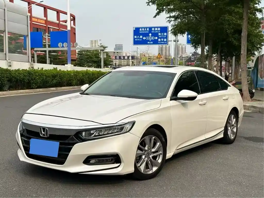 Honda Accord 2021 — фото 1