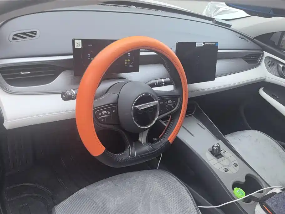 BYD Seal 05 DM-i 2025 — фото 11
