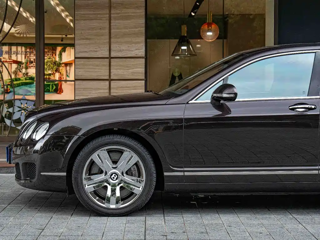 Bentley Flying Spur 2012 — фото 6