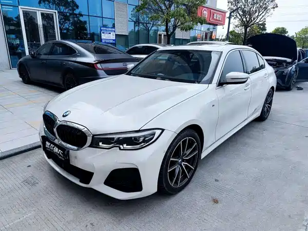 BMW 3 Series 2021