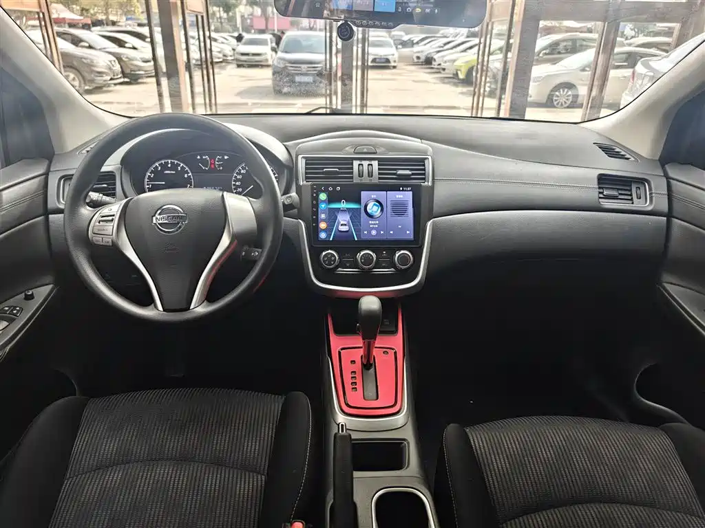 Nissan Tiida 2018 — фото 19