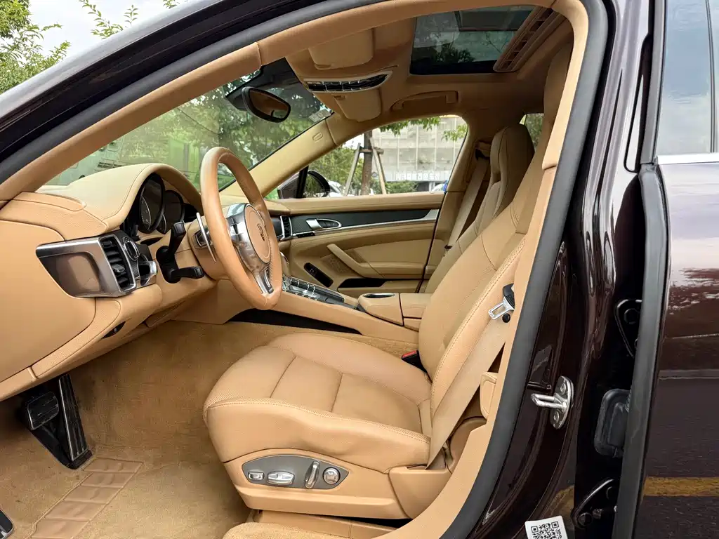 Porsche Panamera 2015 — фото 14