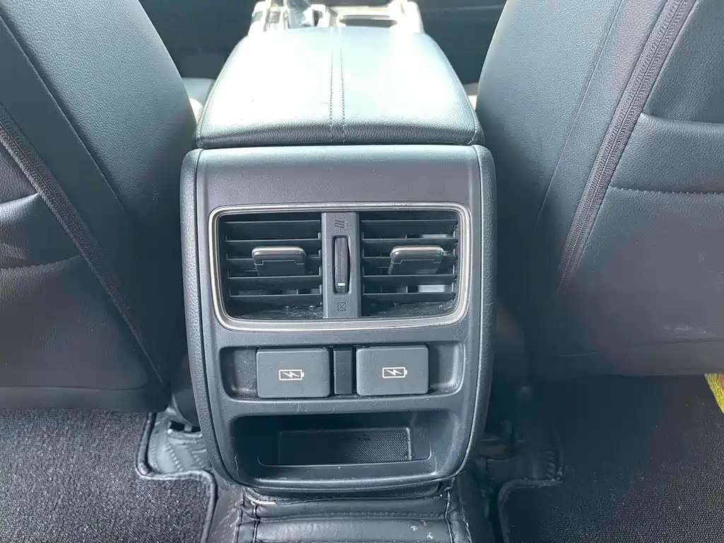 Honda Accord 2023 — фото 14