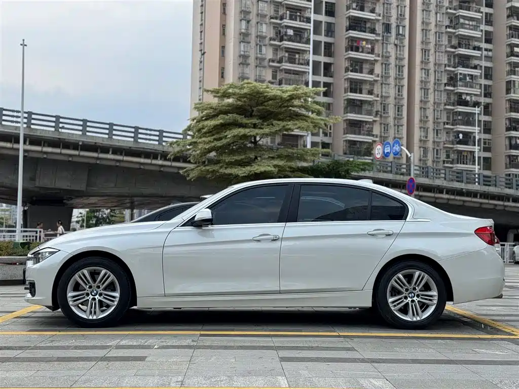 BMW 3 Series 2016 — фото 3