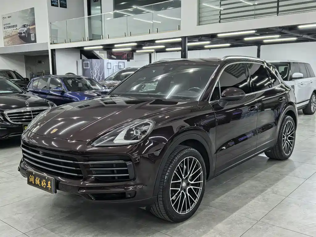 Porsche Cayenne 2020 — фото 1