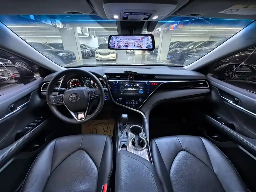 Toyota Camry 2020 — фото 5