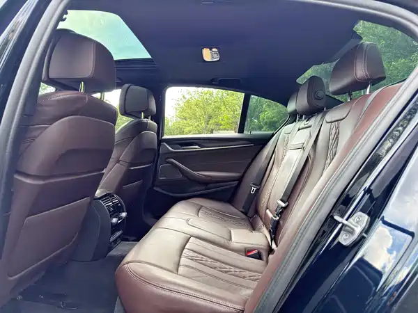 BMW 5 Series 2022