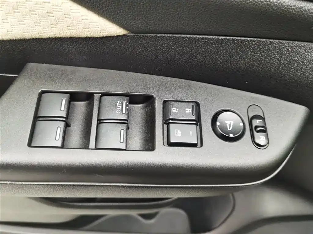 Honda CR-V 2017 — фото 9