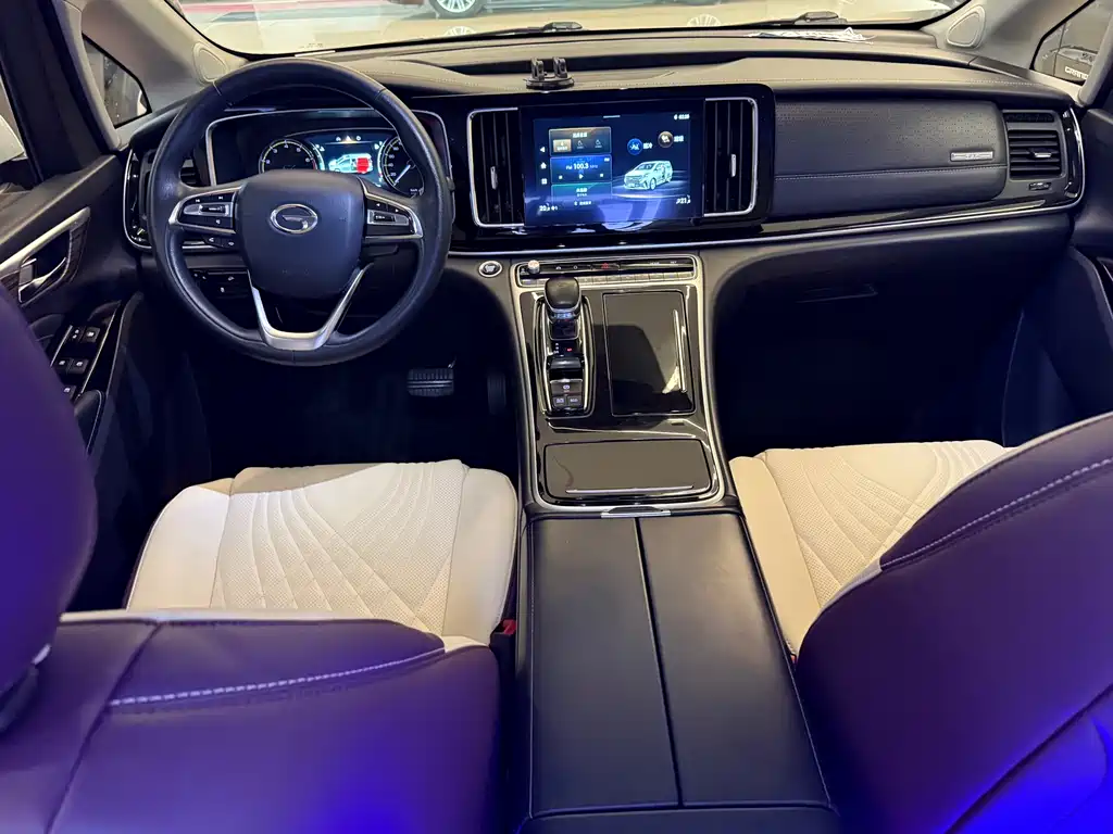 GAC Motor Trumpchi M8 2022 — фото 8