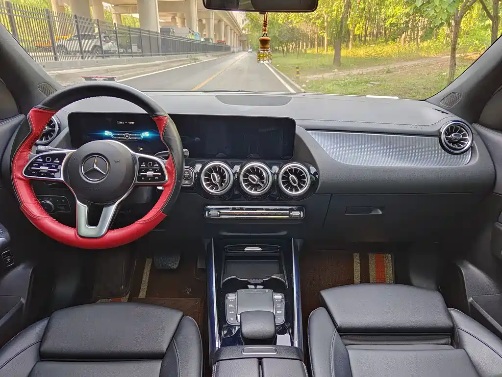 Mercedes-Benz GLA 2021 — фото 12