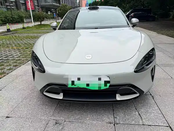 Xiaomi SU7 2025